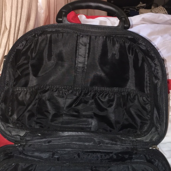 I bought it for my ex, the bag was only used once! - Picture 4 of 6